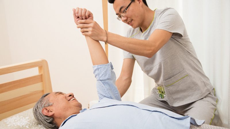 老人睡眠监测带：如何正确使用，守护长辈健康睡眠